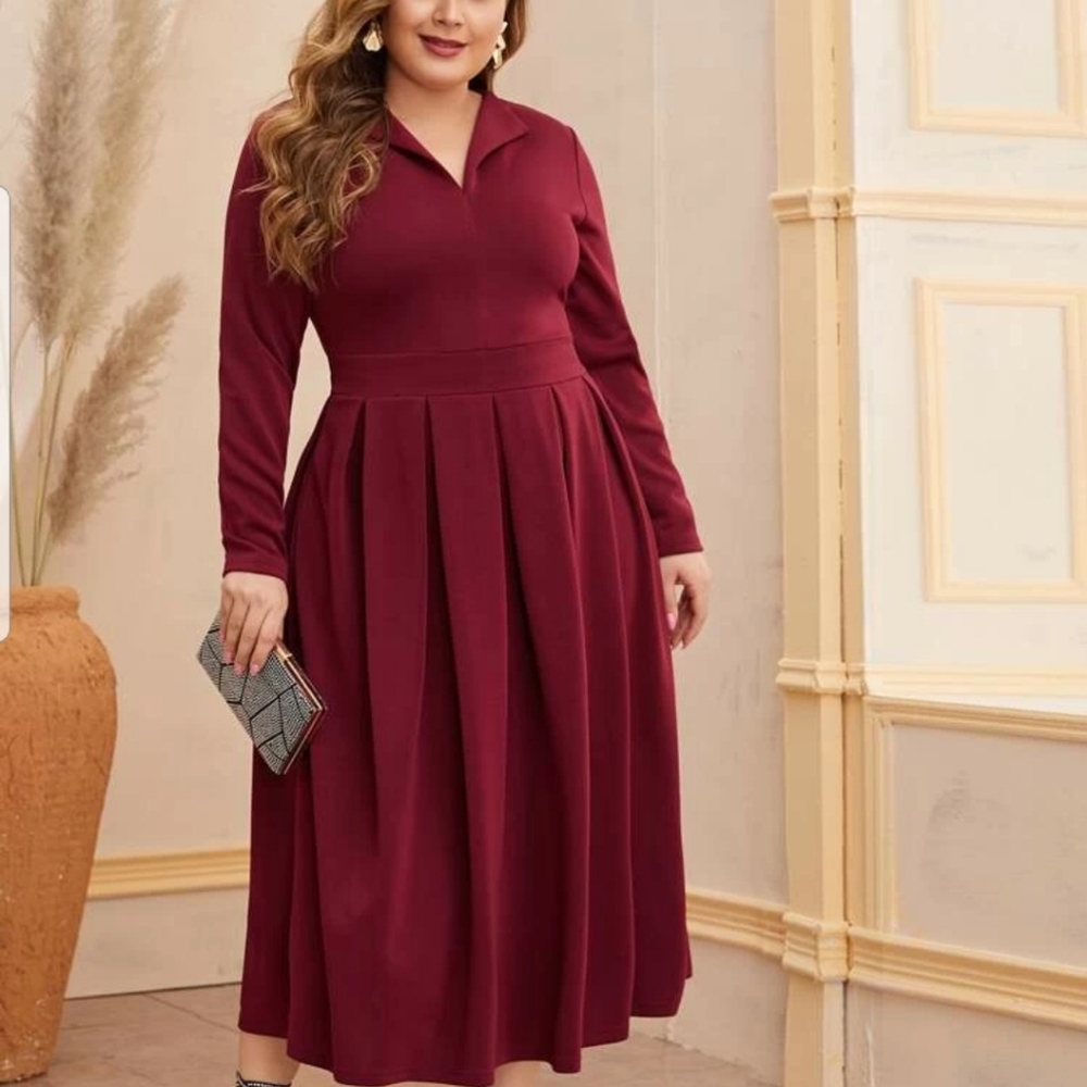 Collared Boxy Pleated Dress